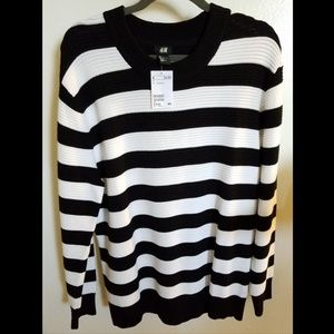 H & M sweater